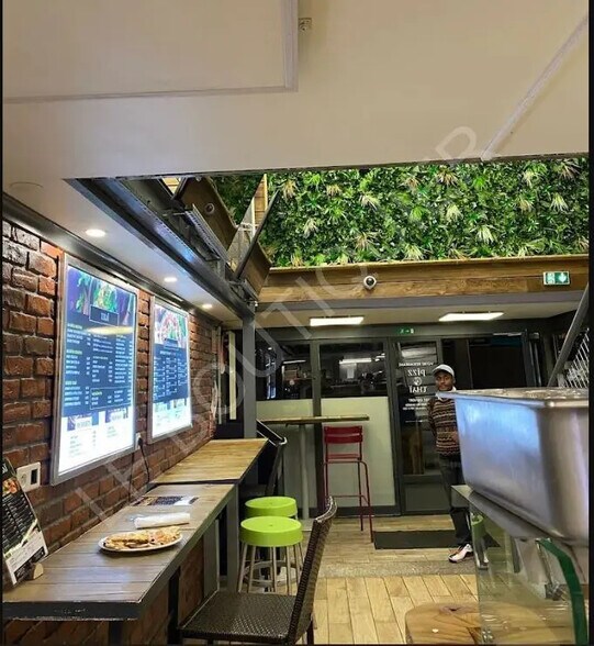 Local commercial dans Noisy-le-Grand à vendre - Photo de l’immeuble – Image 2 sur 3