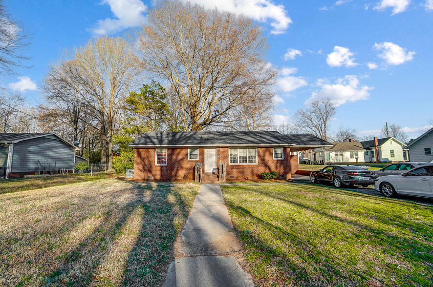 1300 Westwood St, Monroe, NC à vendre - Photo principale – Image 1 sur 1