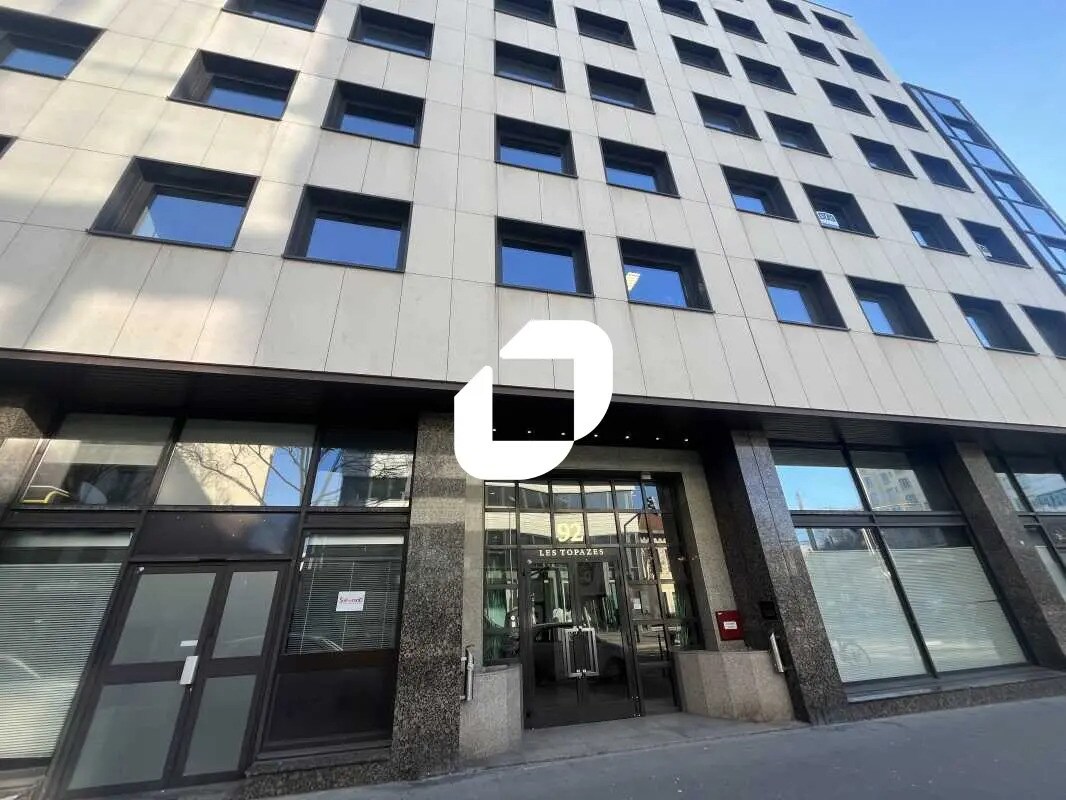 Bureau dans Lyon à louer Photo de l’immeuble– Image 1 sur 19