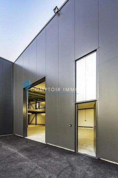 Industriel/Logistique dans Deyme à louer - Photo de l’immeuble – Image 1 sur 8