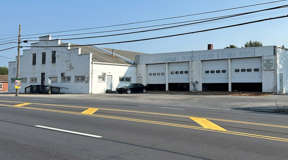 41 N Centre Ave, Leesport, PA à louer - Photo de l’immeuble – Image 1 sur 3