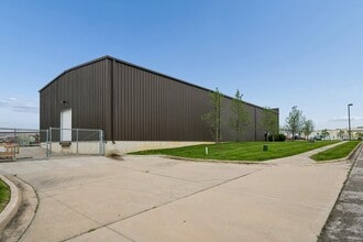 990 Premier Dr, Kearney, MO à louer Photo intérieure– Image 2 sur 20
