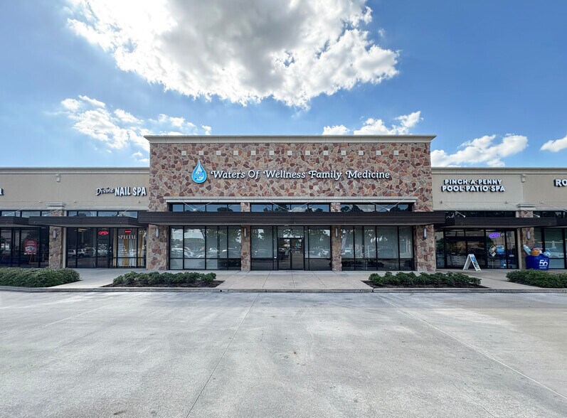 8714 Spring Cypress Rd, Spring, TX à vendre - Photo de l’immeuble – Image 3 sur 10