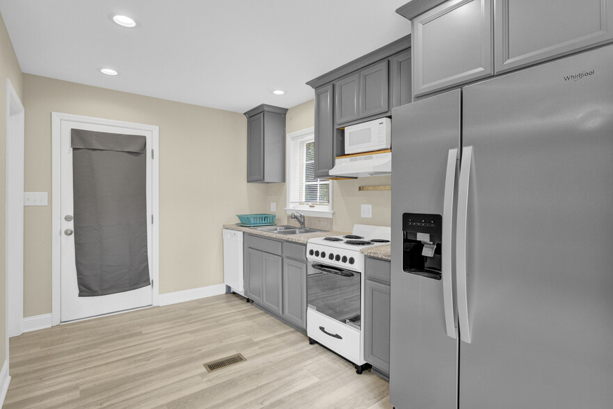920 Oakridge Farm Hwy, Mooresville, NC à vendre - Photo intérieure – Image 3 sur 30