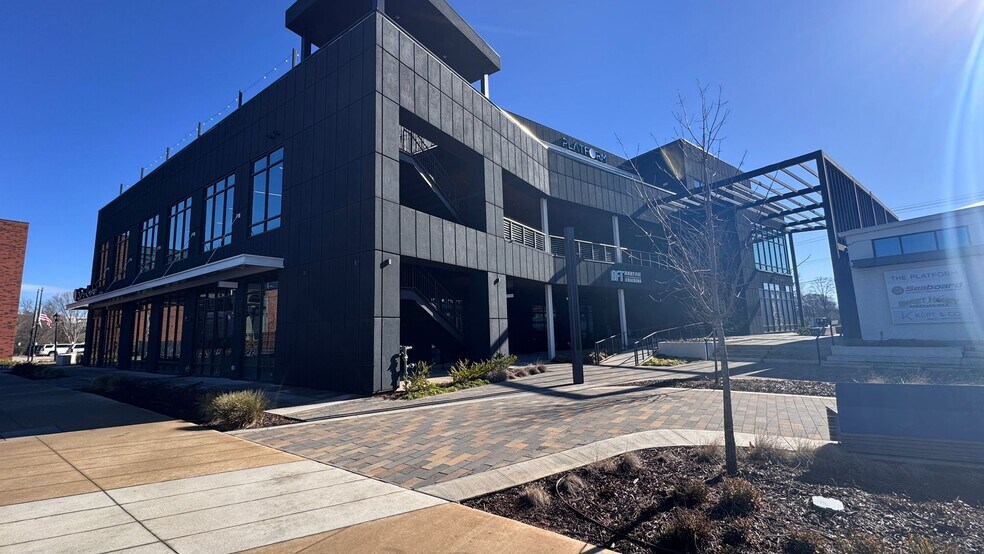 3232 South Blvd, Charlotte, NC à louer - Photo de l’immeuble – Image 2 sur 6