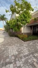 8811 W Boynton Beach Blvd, Boynton Beach, FL à louer - Vidéo sur l’annonce professionnelle 