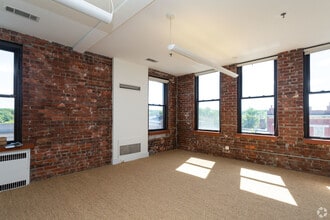 64 Wall St, Norwalk, CT à louer Photo intérieure– Image 1 sur 3