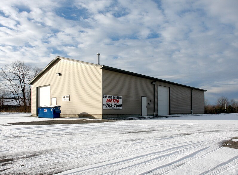 5017 Mahoning Ave, Youngstown, OH à louer - Photo de l’immeuble – Image 2 sur 2