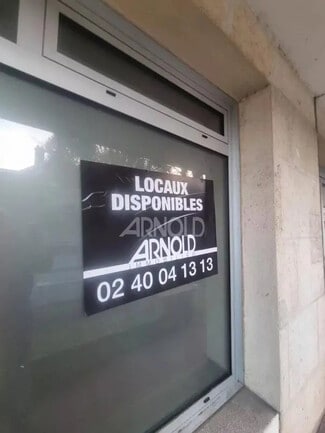 Plus de détails pour Local commercial à louer