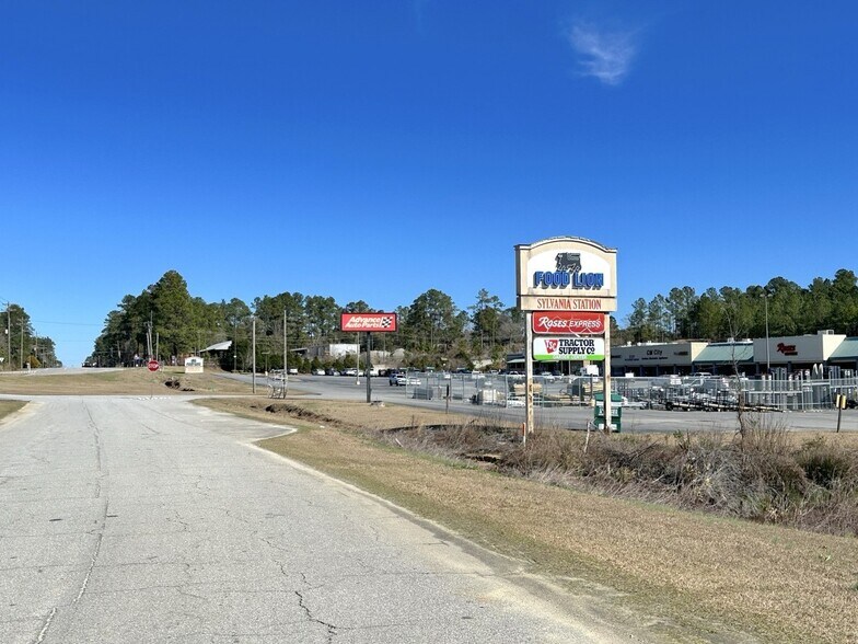 1129 Ogeechee rd, Savannah, GA à louer - Photo de l’immeuble – Image 2 sur 15