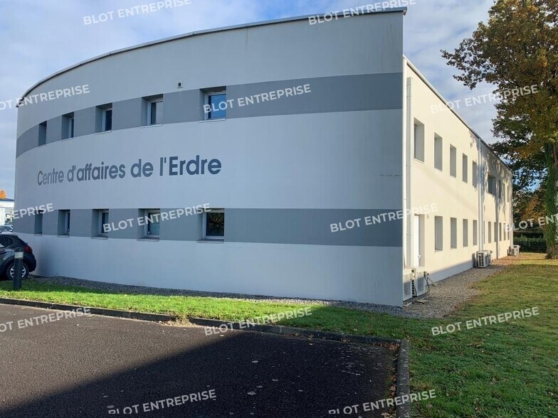 2 Rue De Thessalie, La Chapelle-sur-Erdre à vendre - Photo de l’immeuble – Image 3 sur 15