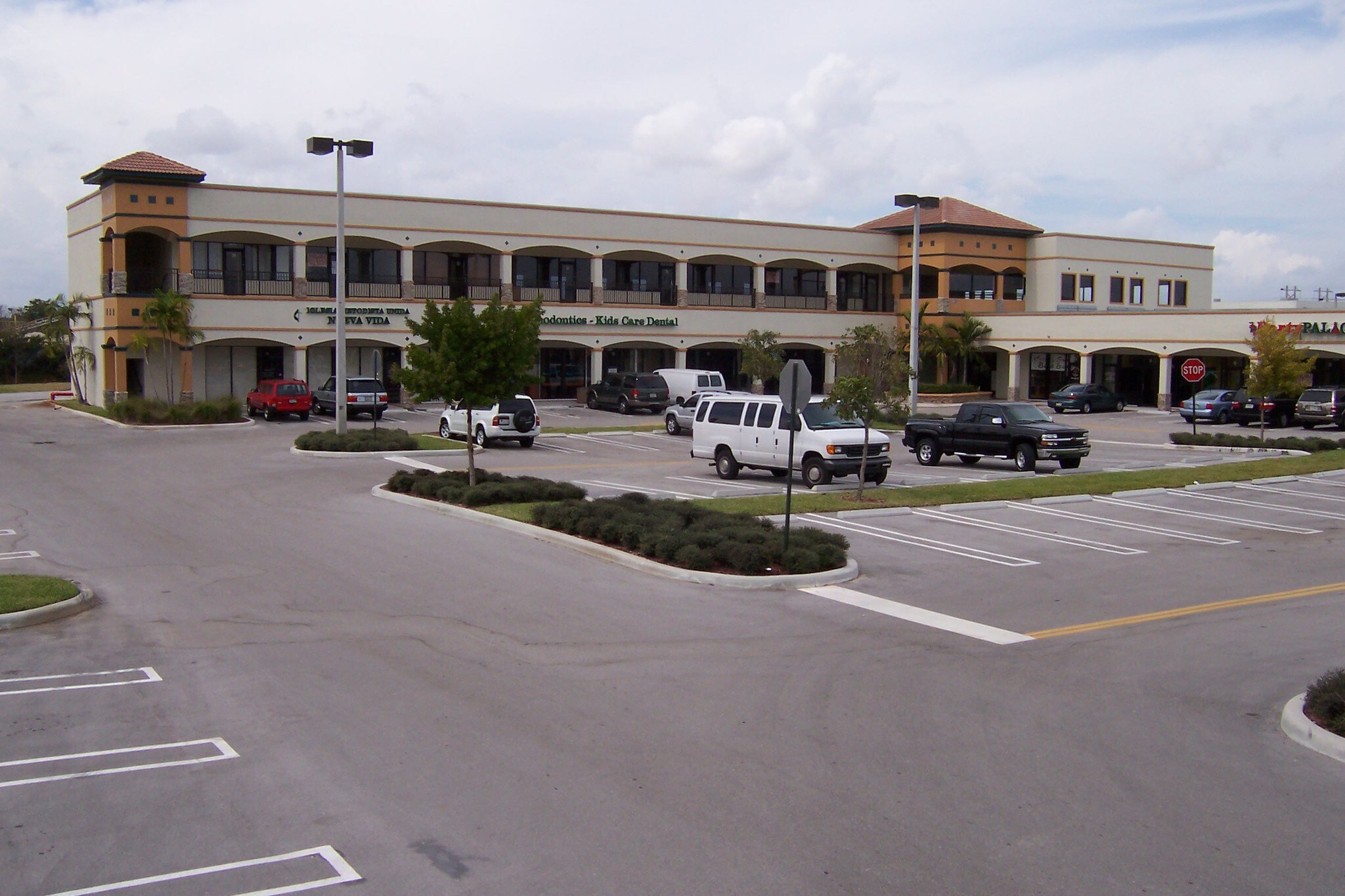 6941 SW 196th Ave, Pembroke Pines, FL à louer Photo principale– Image 1 sur 12