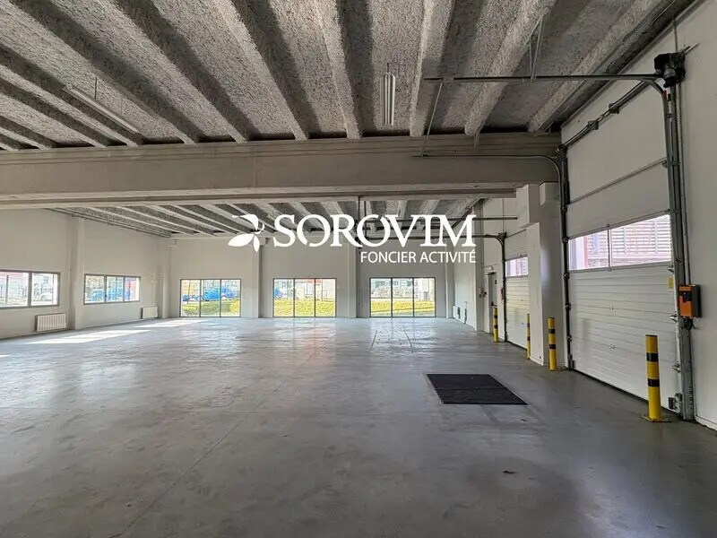 50 Rue Jean Zay, Saint-Priest à louer Photo de l’immeuble– Image 1 sur 32