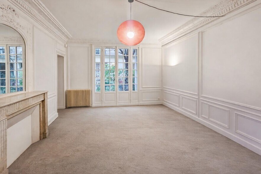 Bureau dans Paris à louer - Photo de l’immeuble – Image 2 sur 8