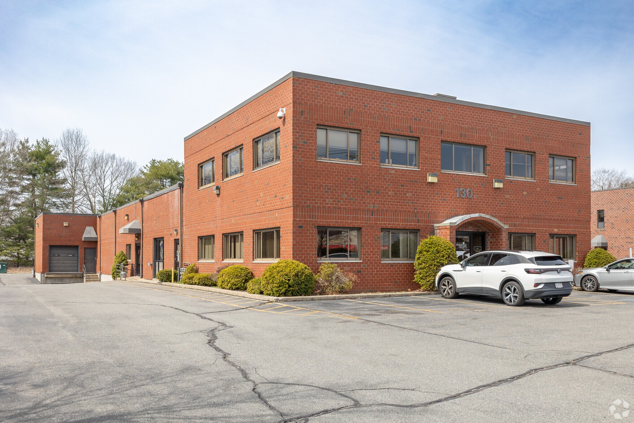 130 Kerry Pl, Norwood, MA à louer Photo principale– Image 1 sur 5