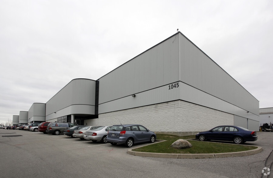 1045 Middlegate Rd, Mississauga, ON à louer - Photo principale – Image 1 sur 4