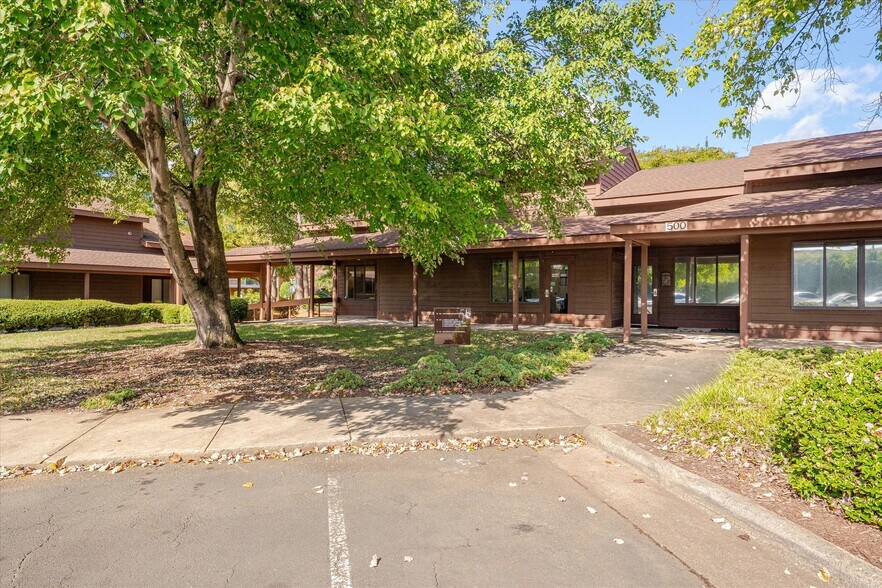 1904 Front St, Durham, NC à louer - Photo de l’immeuble – Image 2 sur 31