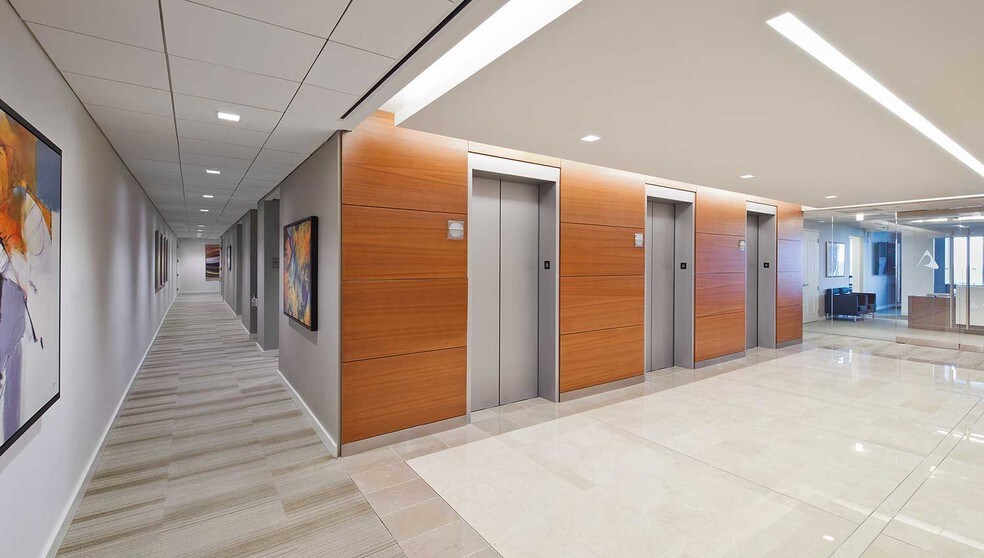 1600 Tysons Blvd, McLean, VA à louer - Hall d’entrée – Image 2 sur 13