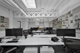 223 S Wilmington St, Raleigh, NC à louer Photo intérieure– Image 1 sur 11