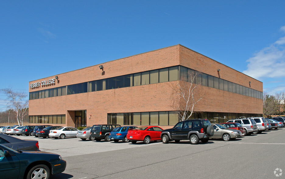 170 Commerce Way, Portsmouth, NH à louer - Photo de l’immeuble – Image 1 sur 4