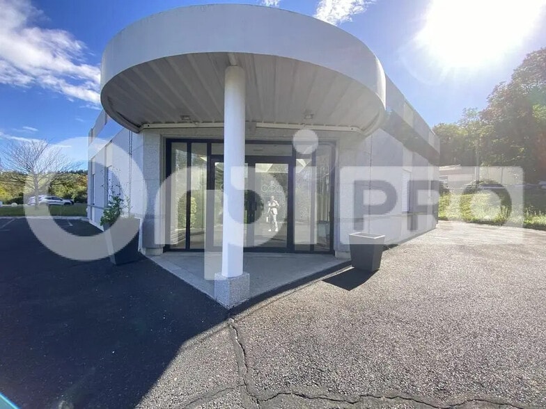 Industriel/Logistique dans Lacrouzette à vendre - Photo de l’immeuble – Image 3 sur 7