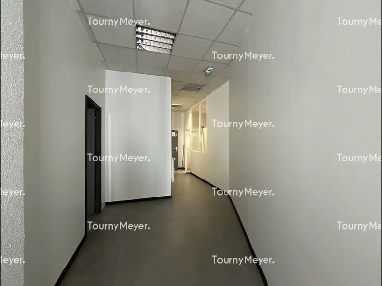 Bureau dans Montpellier à louer - Photo de l’immeuble – Image 3 sur 4