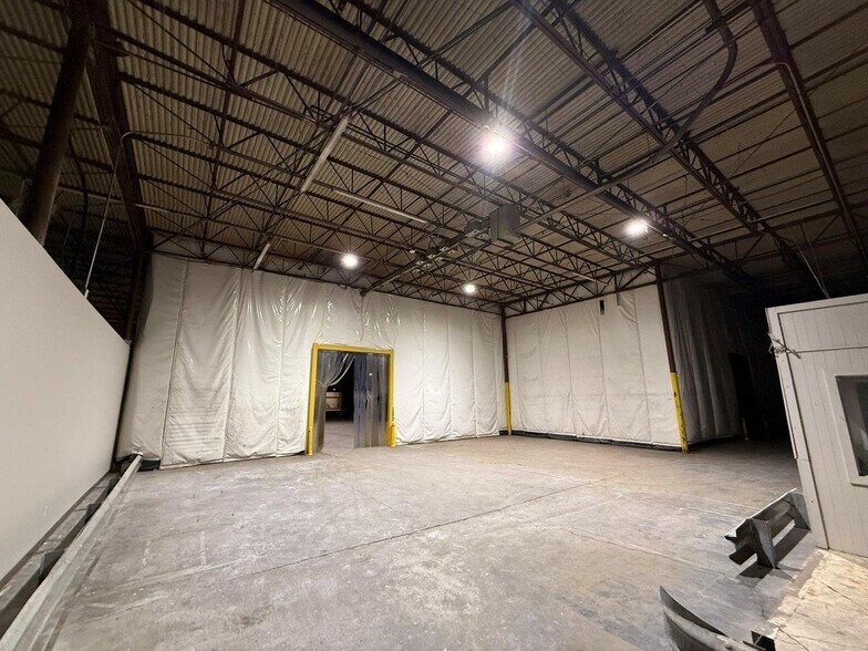 1604 E Whaley St, Longview, TX à louer - Photo de l’immeuble – Image 2 sur 24