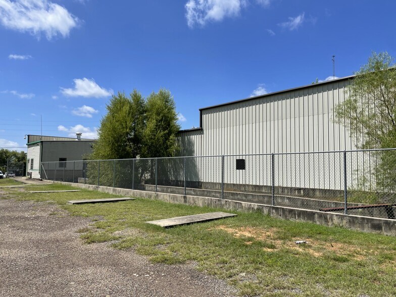2721 E SH 31, Kilgore, TX à vendre - Photo de l’immeuble – Image 3 sur 9