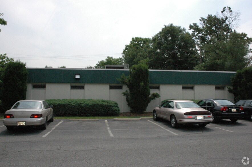 1000 West St, Laurel, MD à vendre - Photo de l’immeuble – Image 3 sur 5