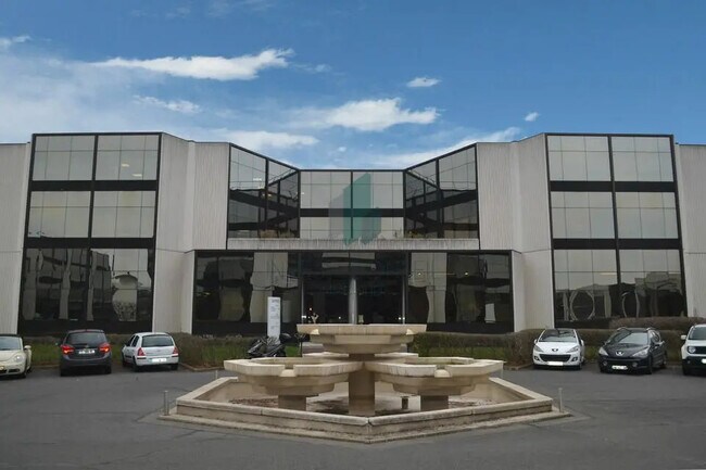 Plus de détails pour Bureau à louer