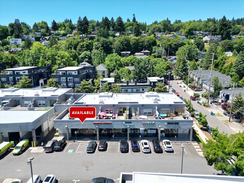 7107-7221 SW Macadam Ave, Portland, OR à louer - Aérien – Image 2 sur 4