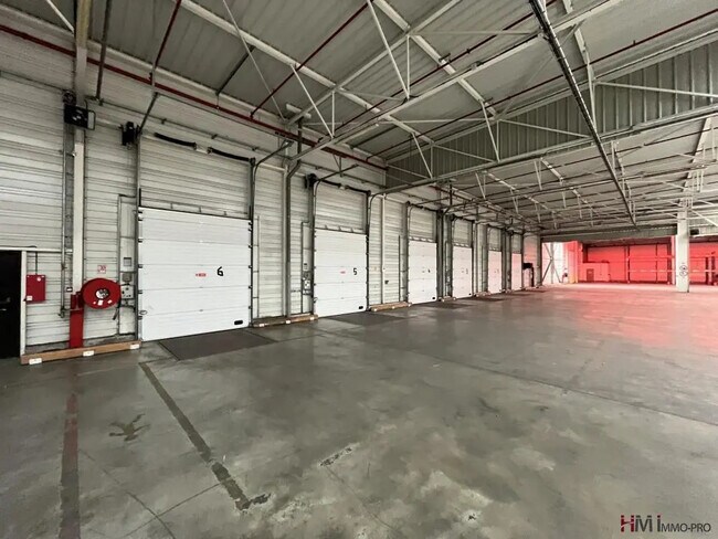 Plus de détails pour Industriel/Logistique à louer