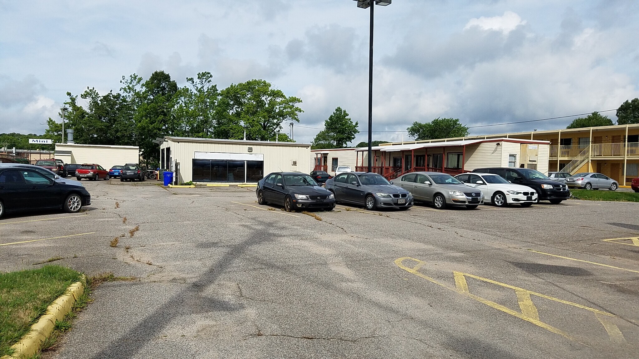 3335 N Military Hwy, Norfolk, VA à vendre Photo de l’immeuble– Image 1 sur 15