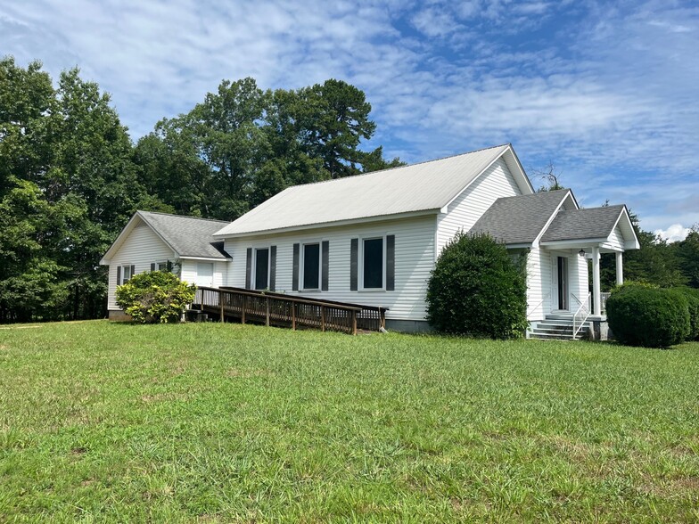 4749 Morgan Ford Rd, Ridgeway, VA à vendre - Photo de l’immeuble – Image 2 sur 9