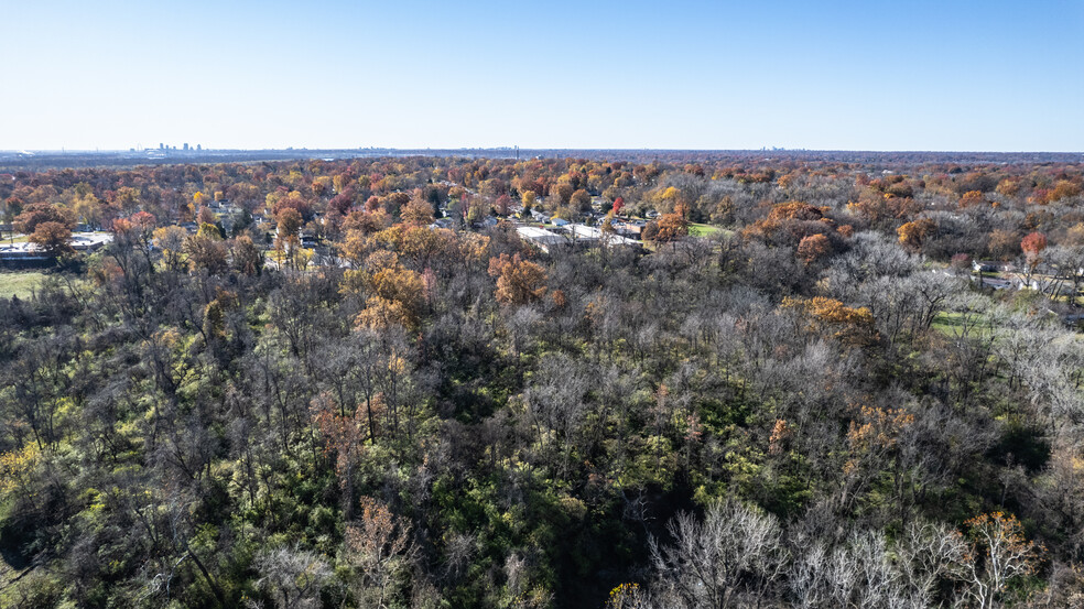 10927-10939 Bellefontaine Estates Ct, Saint Louis, MO à vendre - Photo de l’immeuble – Image 3 sur 9