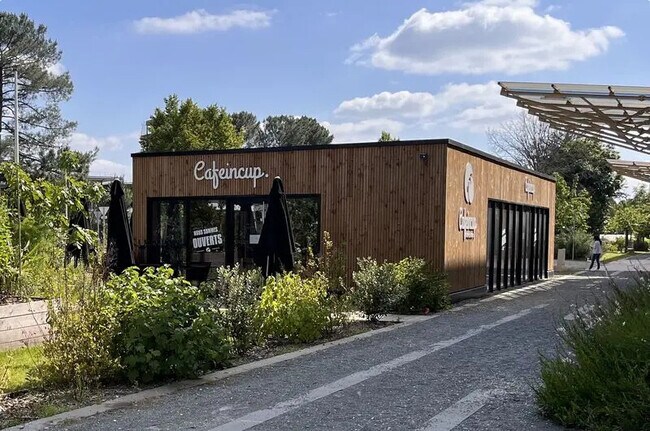 Plus de détails pour Local commercial à louer