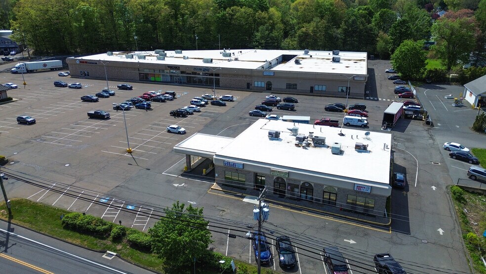 635 S Main St, Middletown, CT à louer - Photo de l’immeuble – Image 3 sur 4