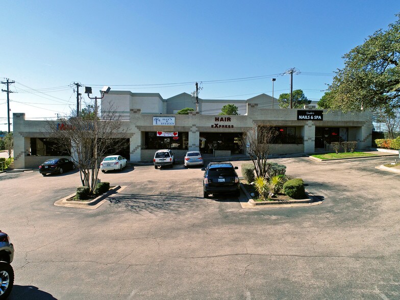 600 N Austin Ave, Georgetown, TX à louer - Photo de l’immeuble – Image 3 sur 10