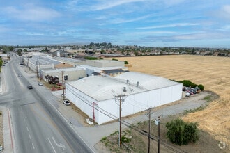 320 Hillcrest Rd, Hollister, CA - VUE AÉRIENNE  vue de carte - Image1