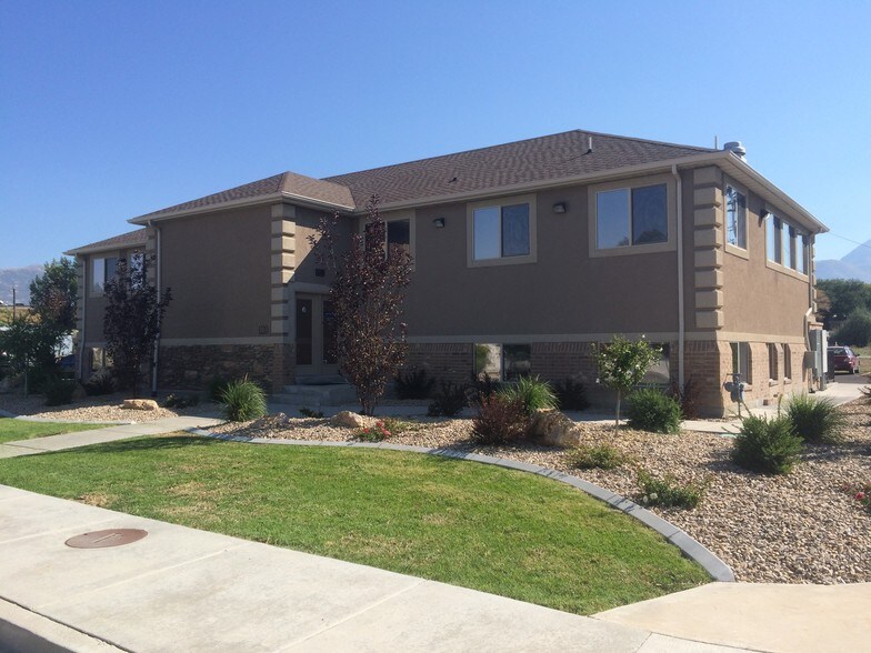 1220 N 500 W, Lehi, UT à vendre - Photo de l’immeuble – Image 2 sur 22