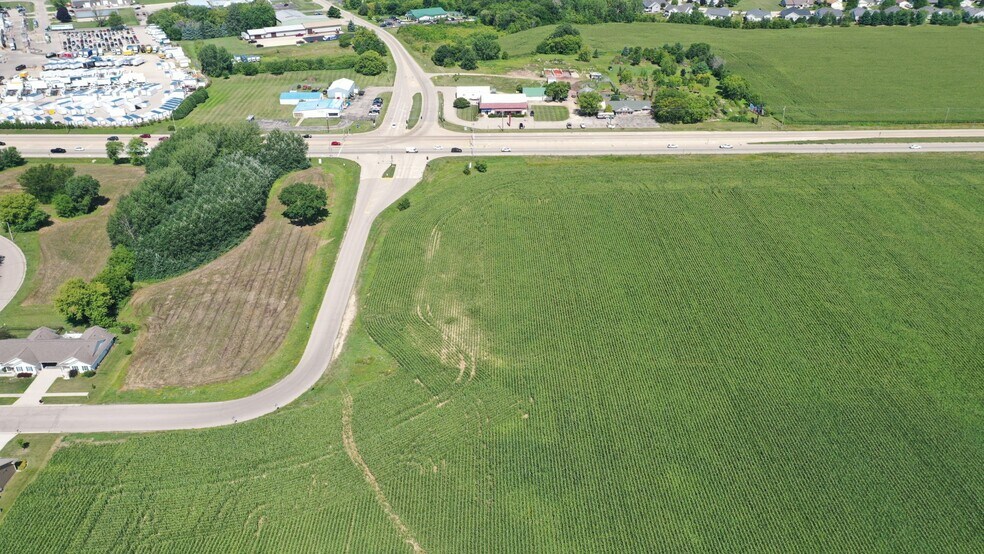4700-4724 Milton Ave, Janesville, WI à vendre - Photo de l’immeuble – Image 2 sur 4