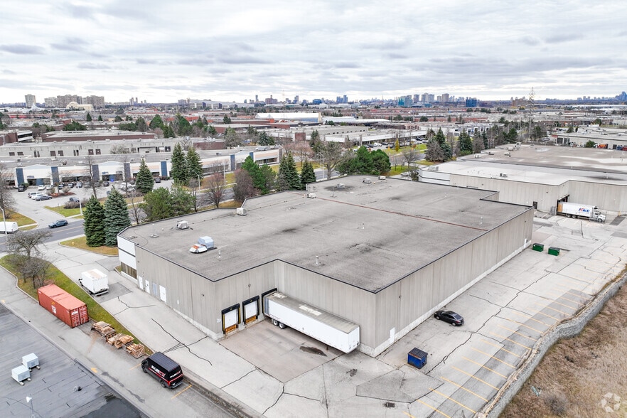 170 Alden Rd, Markham, ON à louer - Photo de l’immeuble – Image 3 sur 3