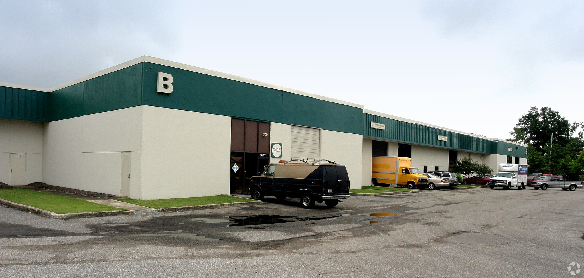 2870-2902 Cargo Cir, Memphis, TN à louer Photo principale– Image 1 sur 5