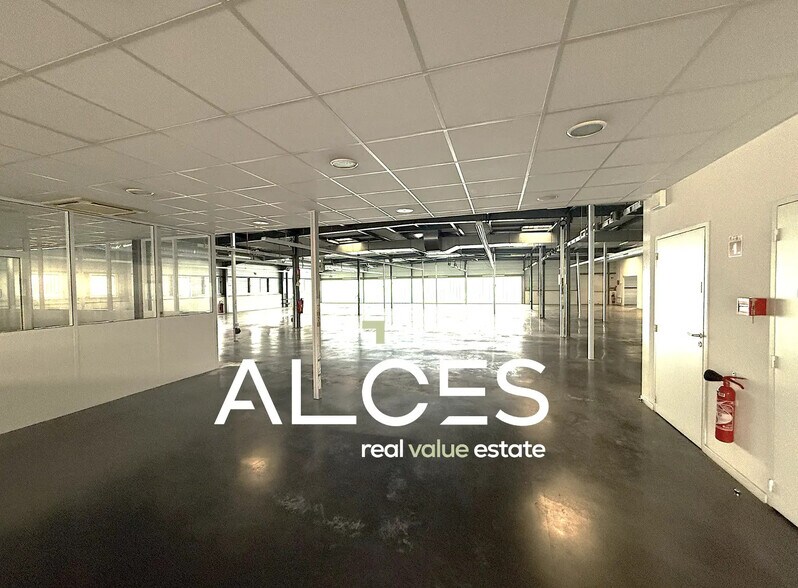 Local d'activités dans Bordeaux à vendre - Photo de l’immeuble – Image 3 sur 3