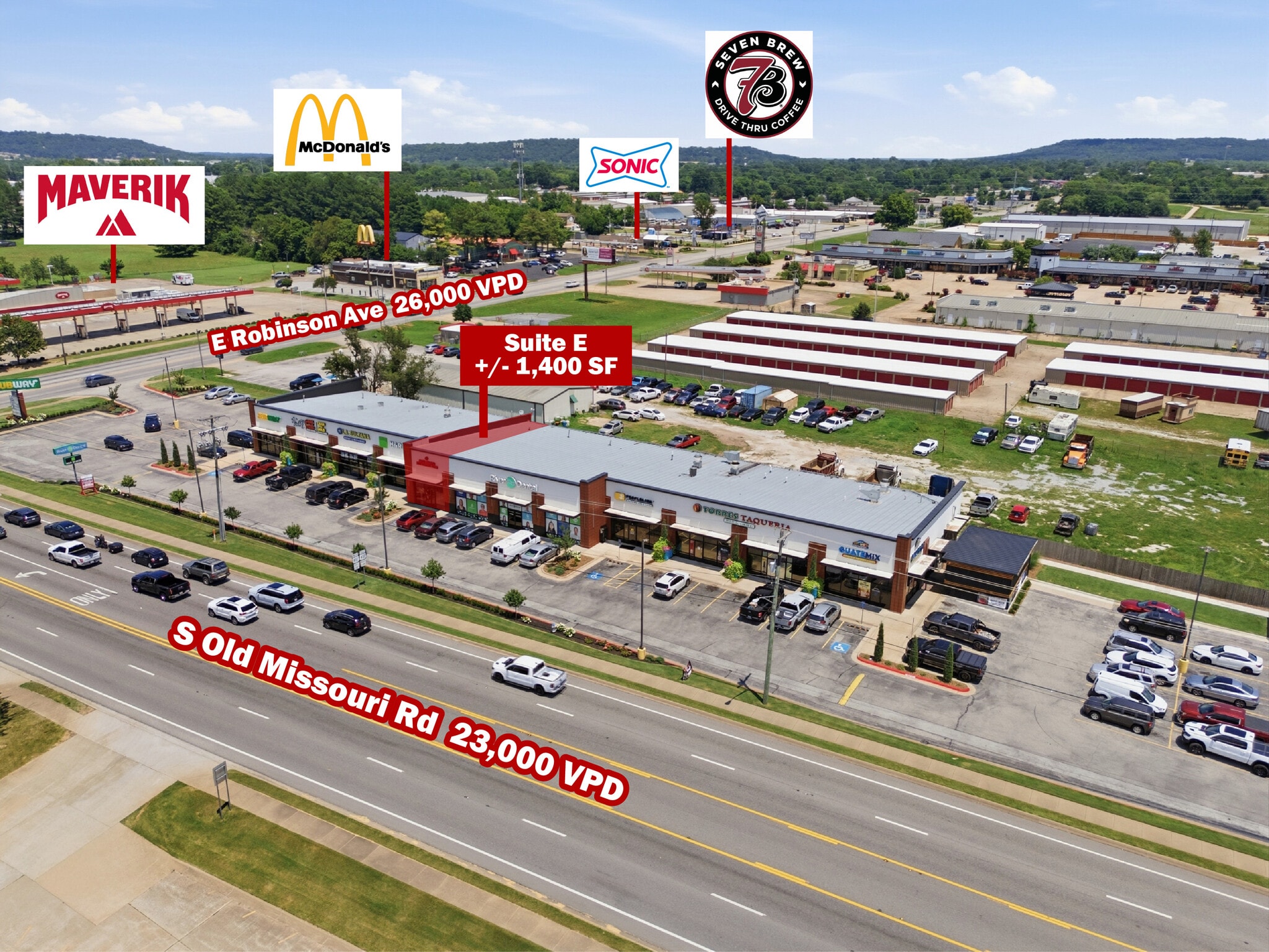 2111 S Old Missouri Rd, Springdale, AR à louer Photo intérieure– Image 1 sur 24