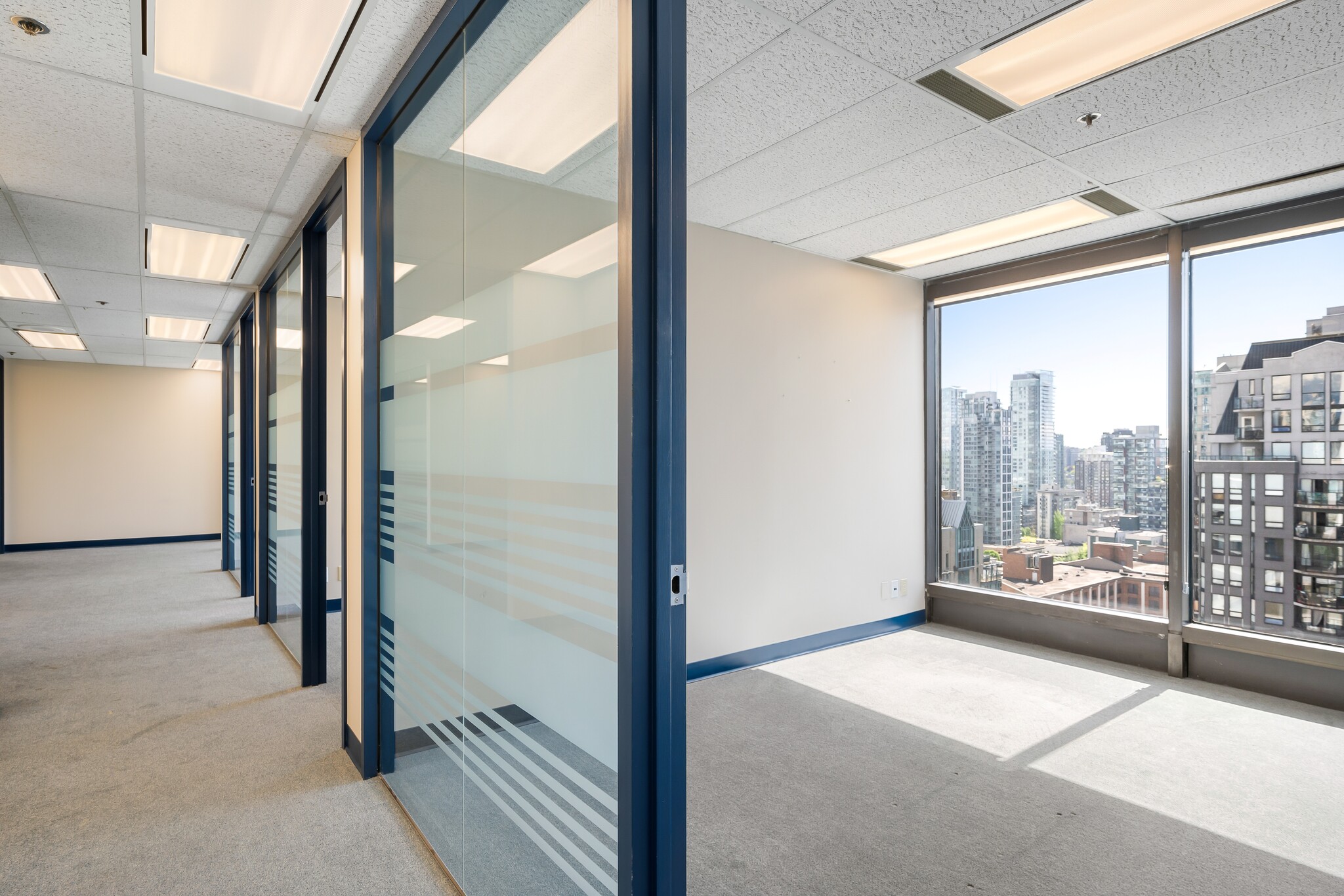 808-888 Nelson St, Vancouver, BC à louer Photo intérieure– Image 1 sur 4