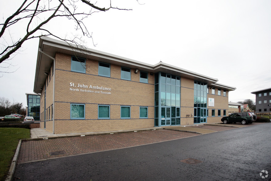 Hornbeam Park Oval, Harrogate à louer - Photo de l’immeuble – Image 3 sur 4