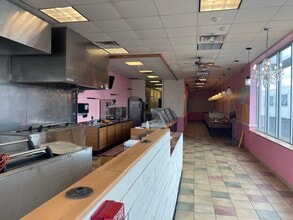 136 McKees Rocks Plz, McKees Rocks, PA à louer Photo de l’immeuble– Image 2 sur 9