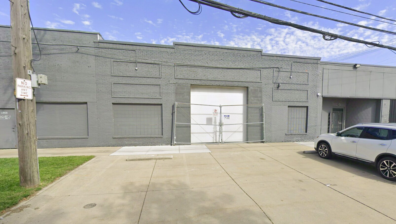 2081 E 40th St, Cleveland, OH à louer Photo de l’immeuble– Image 1 sur 6