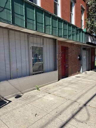Plus de détails pour 563-583 E Main St, Bridgeport, Ct, Bridgeport, CT - Bureau/Local commercial, Local commercial à louer
